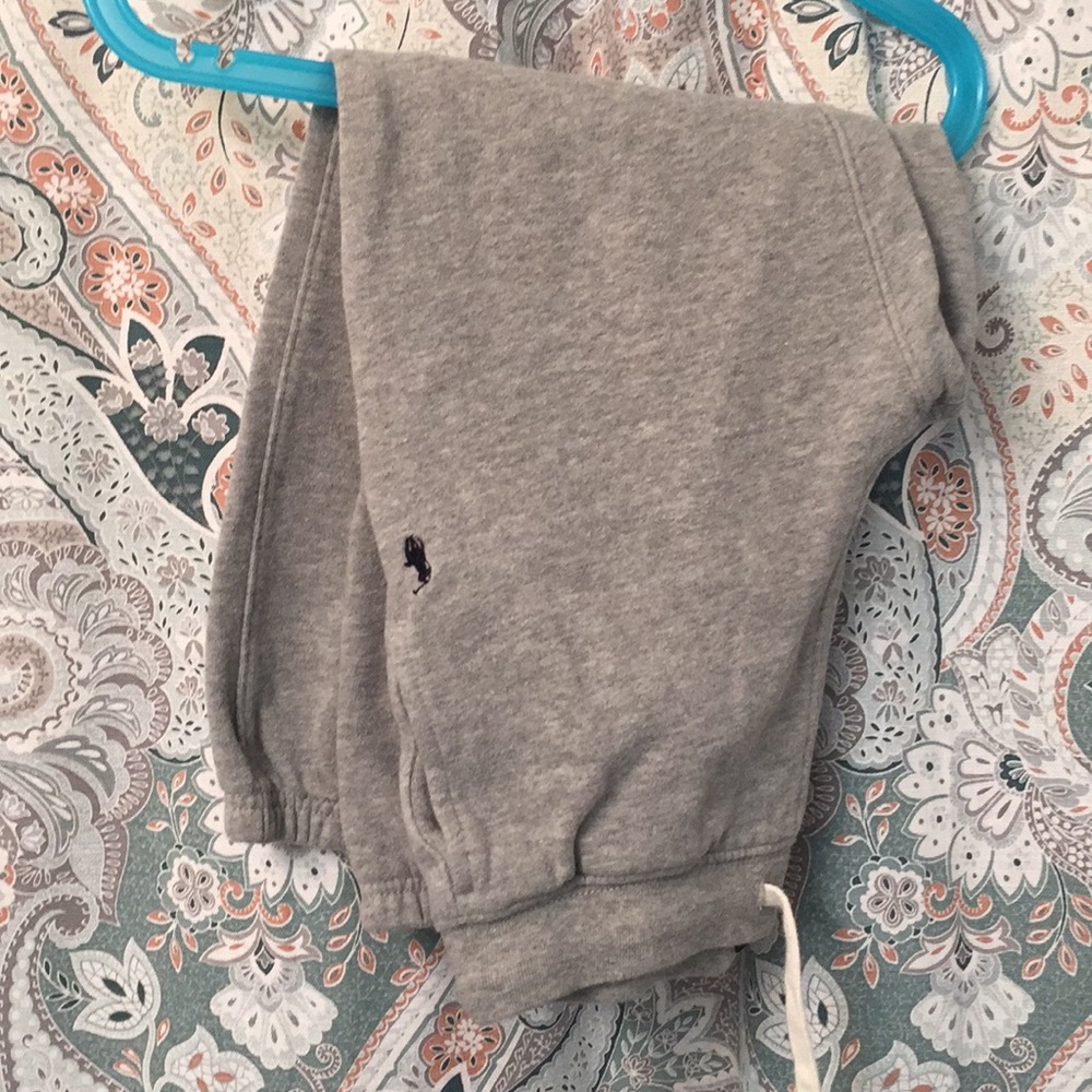 Boys gray polo jogging pants.